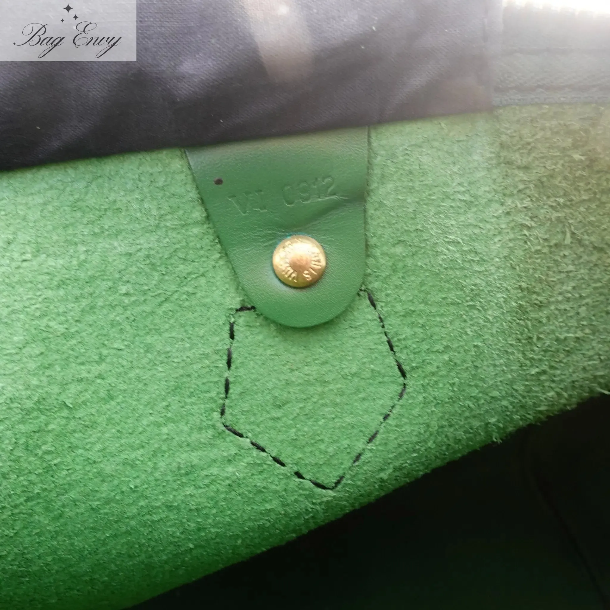 LOUIS VUITTON Epi Leather Speedy 40