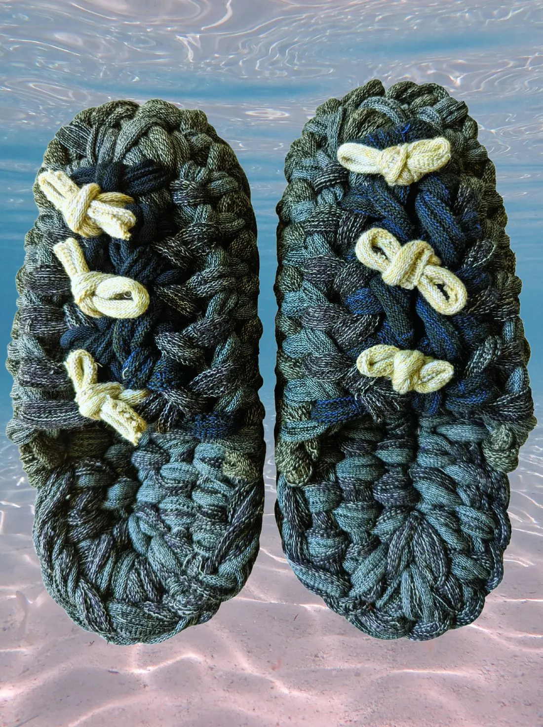 Medium | Knit up-cycle slippers 2023-M10 [Medium]