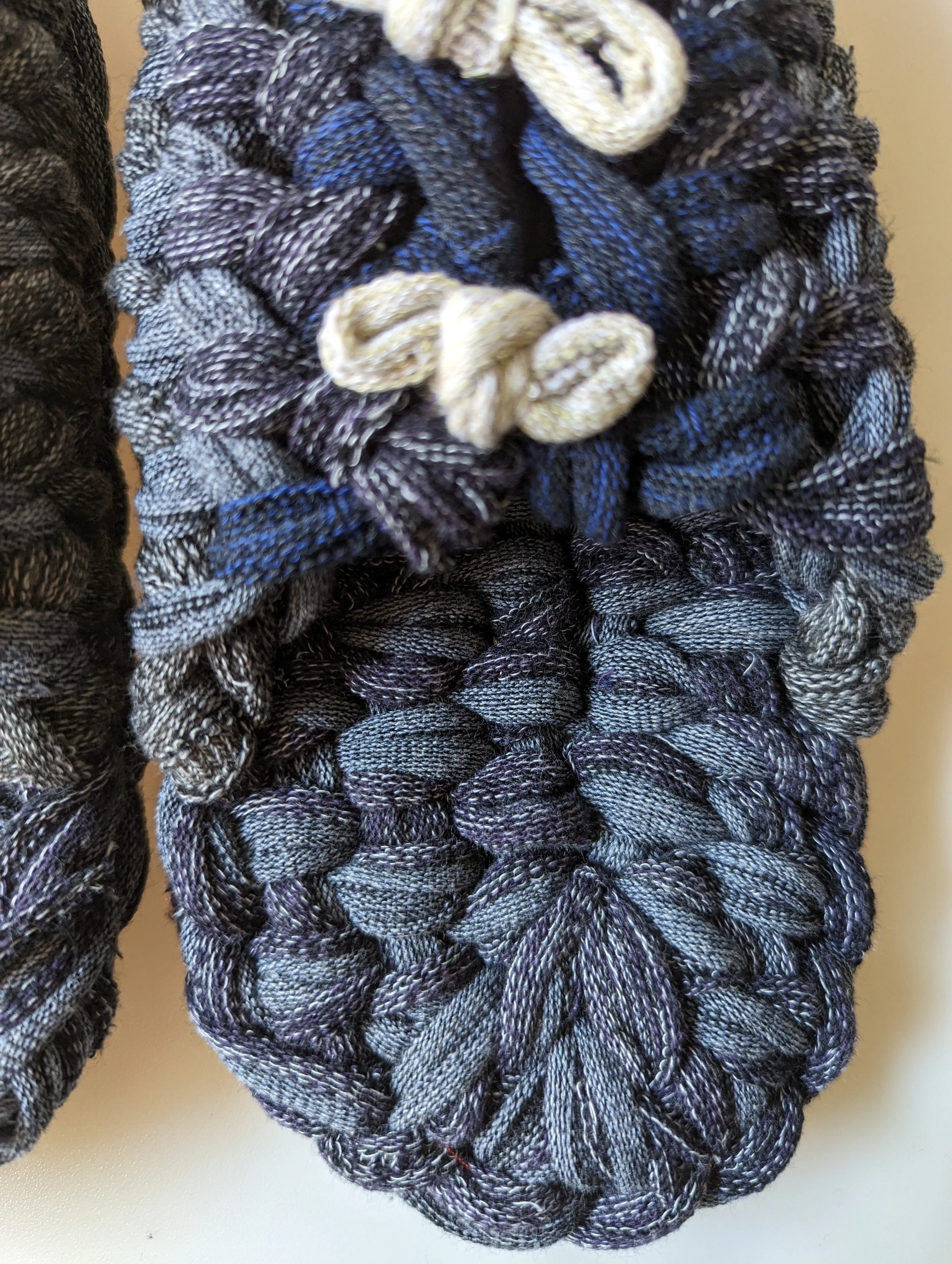 Medium | Knit up-cycle slippers 2023-M10 [Medium]