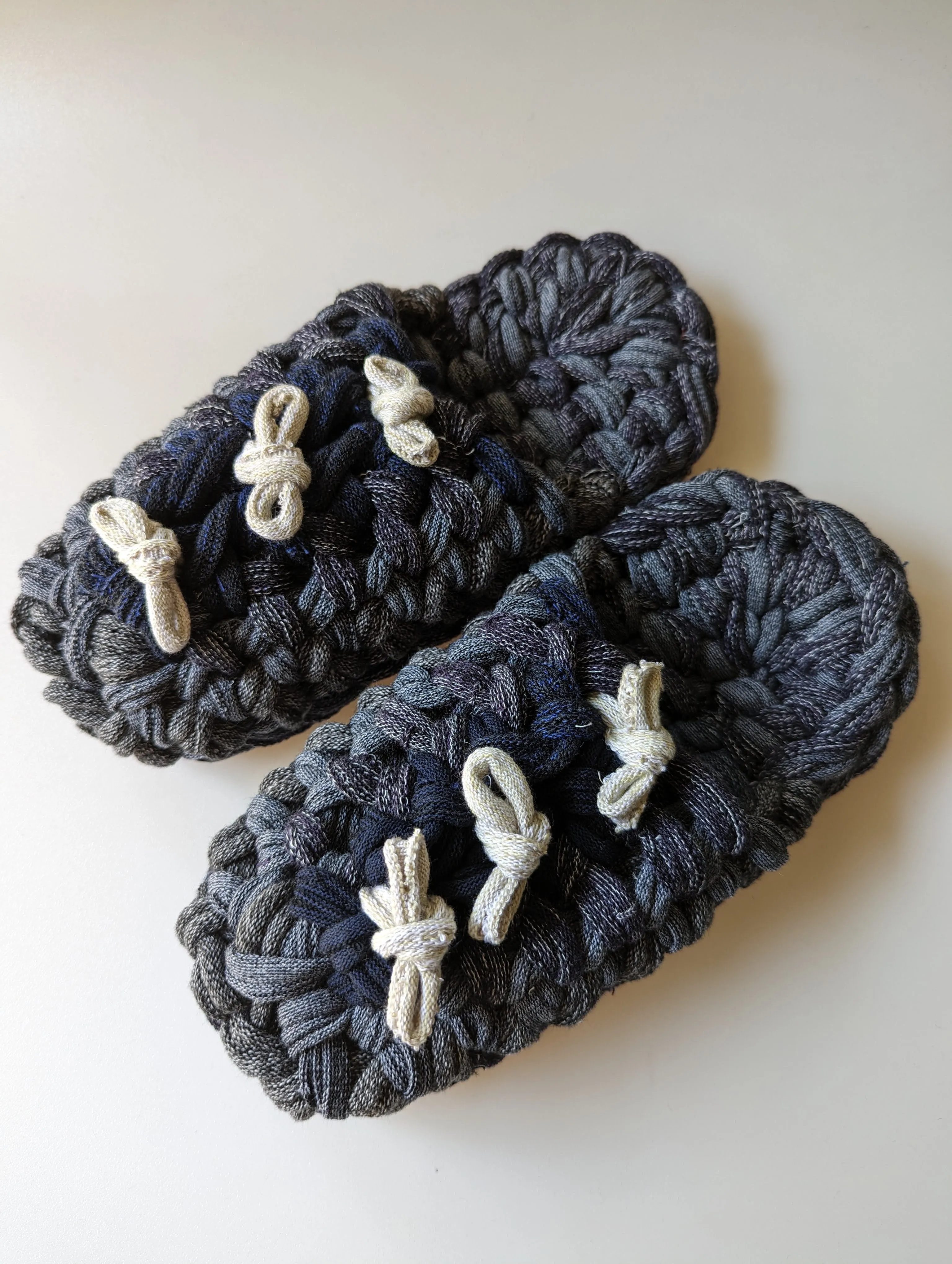 Medium | Knit up-cycle slippers 2023-M10 [Medium]