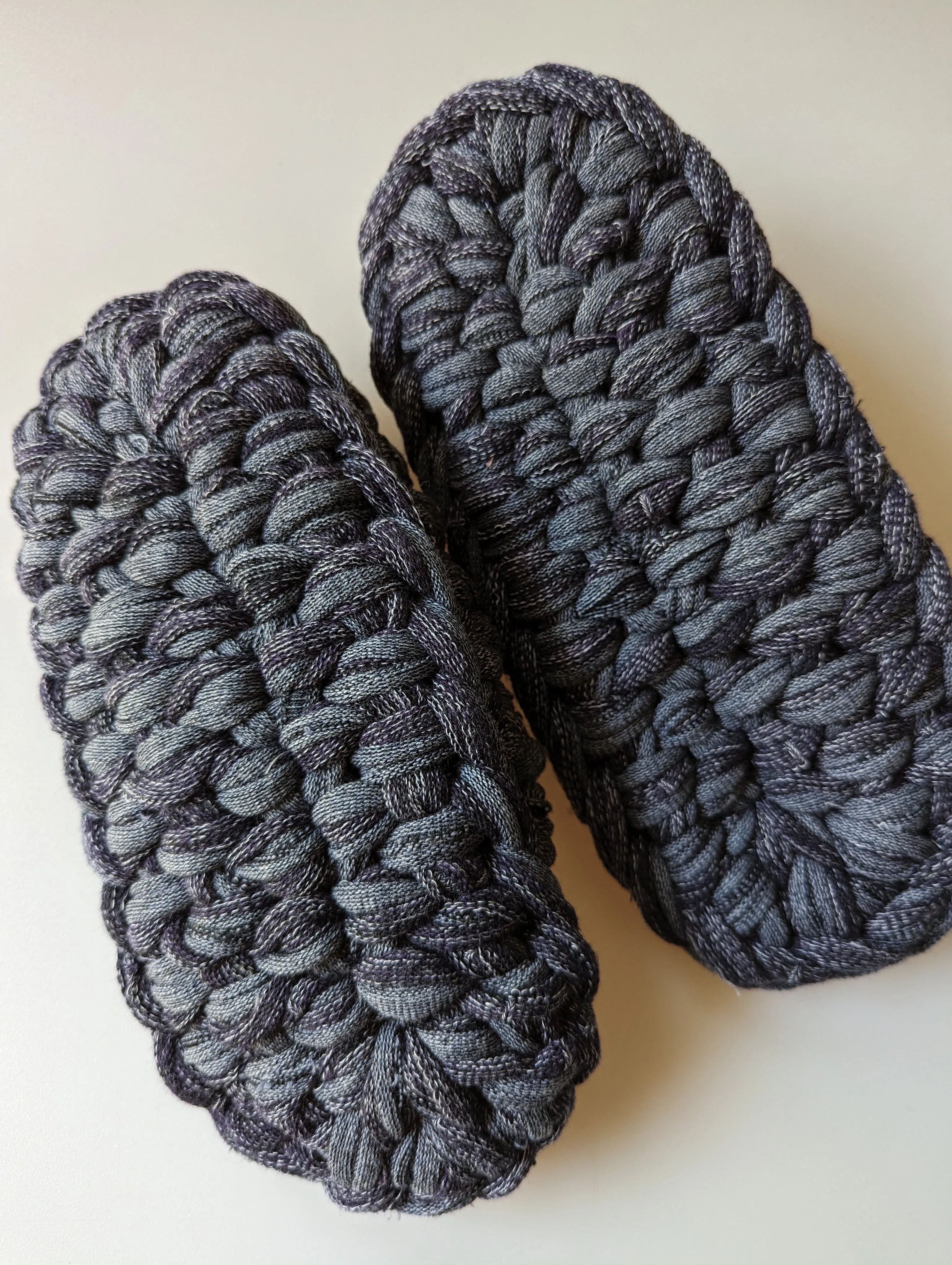 Medium | Knit up-cycle slippers 2023-M10 [Medium]