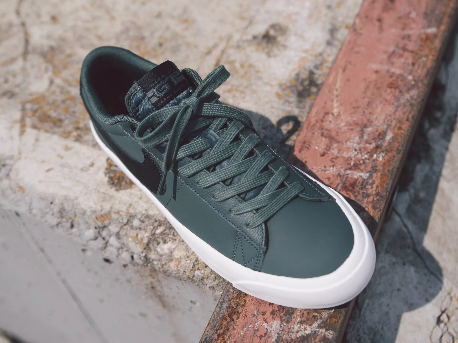 Nike SB Blazer Low Pro GT 'Vintage Green'