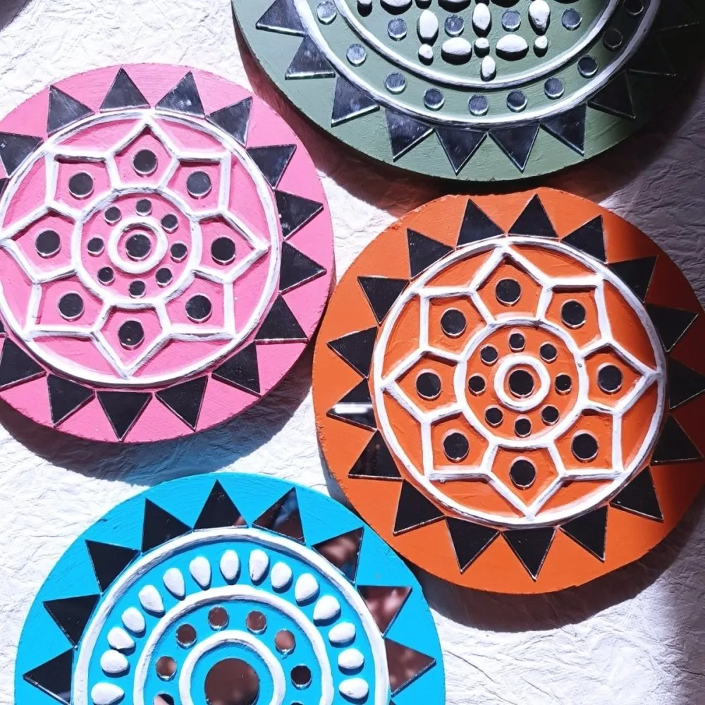 Round Olive Handcrafted Mud & Mirror Work Wall Art