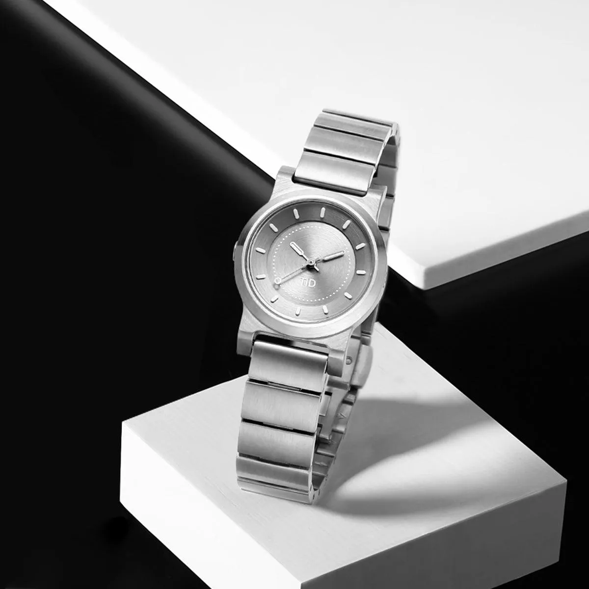 TID No.4 Watch for Women / 28mm Silver Grey Dial / Silver Grey Metal Strap