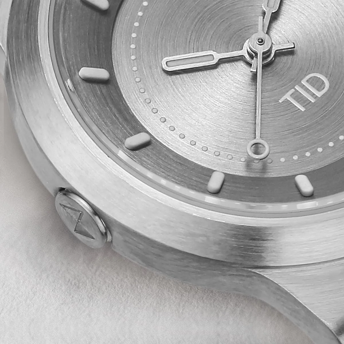 TID No.4 Watch for Women / 28mm Silver Grey Dial / Silver Grey Metal Strap